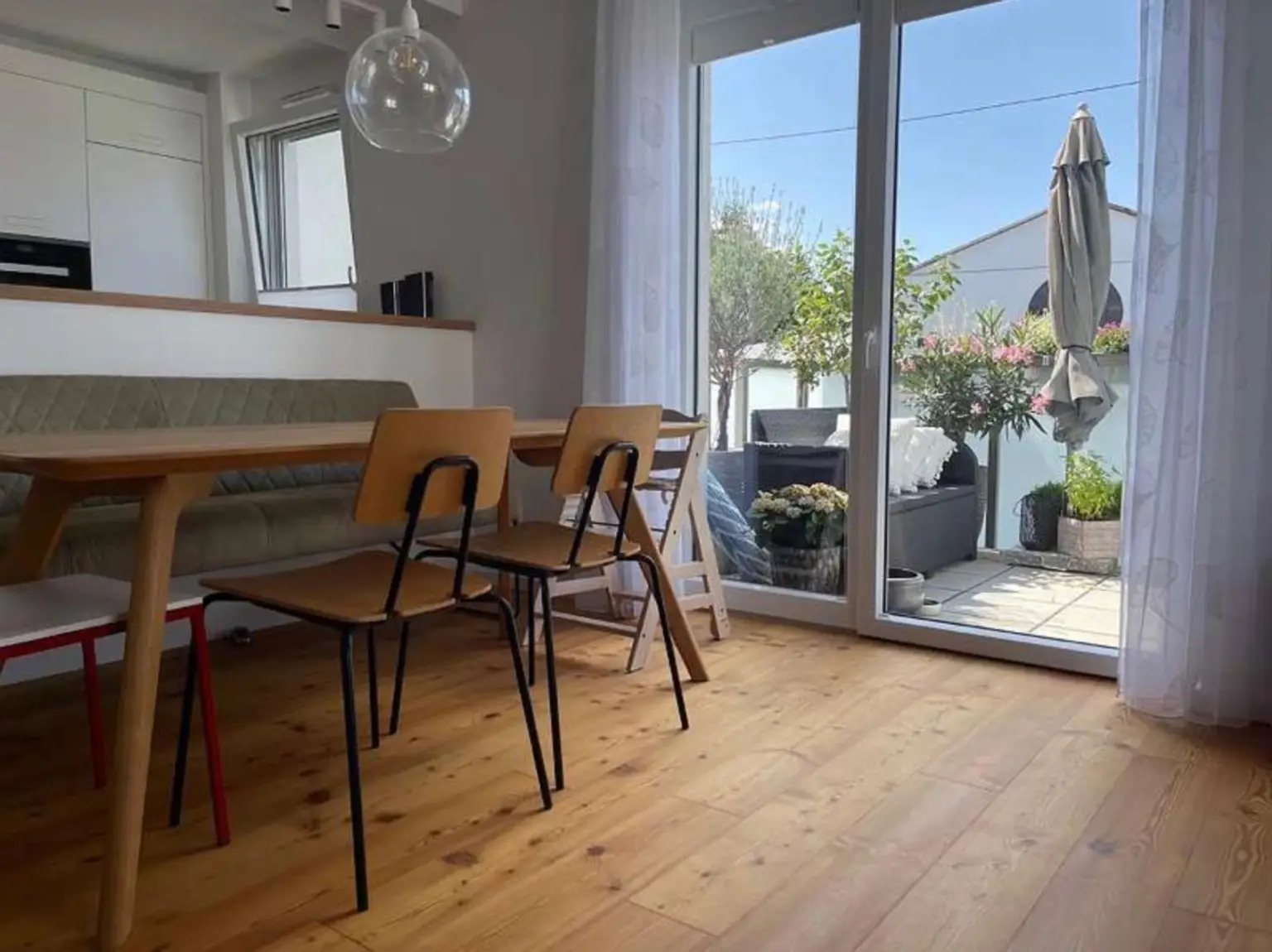 Helle 4-Zimmer-Wohnung mit Balkon und Garagenplatz