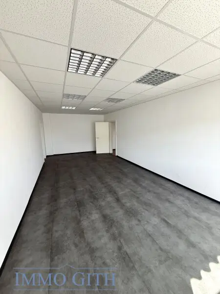 950 m² Lager + 355 m² Büro in 1230 Wien (Talpagasse) zu mieten! – Top-Anbindung, videoüberwacht, flexibel nutzbar