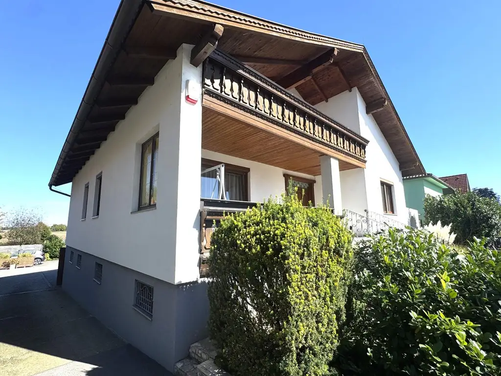 Charmantes Wohnhaus in Grund - tolle öffentliche Anbindung
