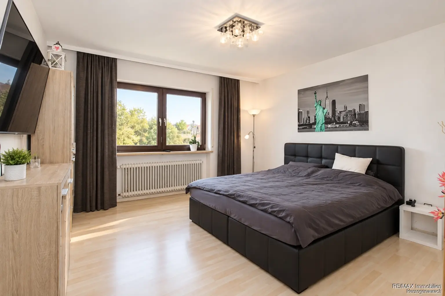 Schlafzimmer 1 OG