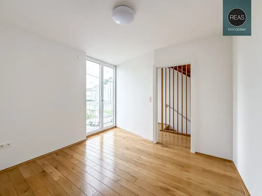 Provisionsfrei: Sehr gut ausgestattete Doppelhaushälfte mit Garten beim Theresa-Tauscher-Park! 5 Min. zum Donau Zentrum. 10 Min. zur UNO City. Parkplatz verfügbar!