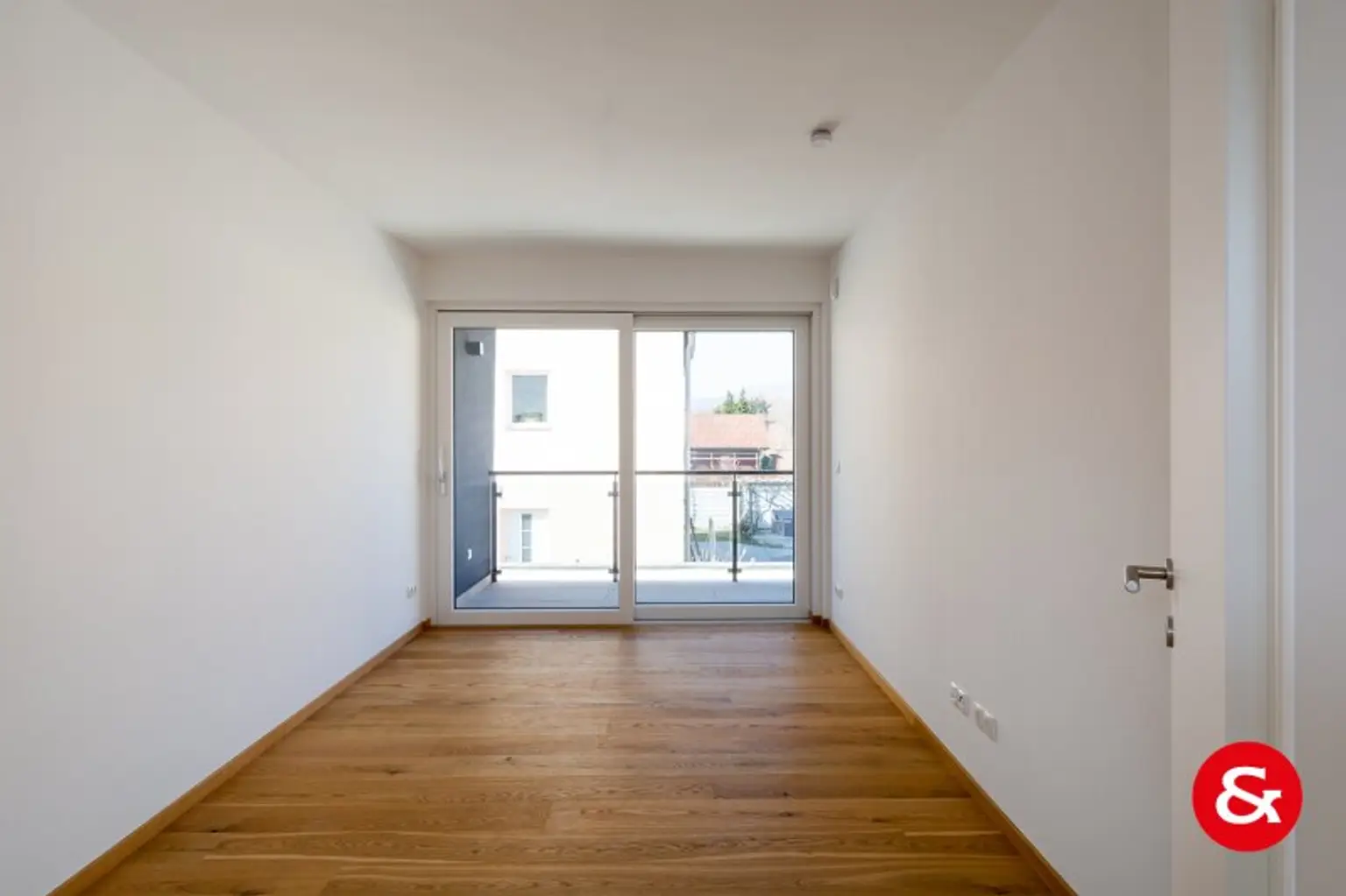 Modernes, klar gestaltetes Einfamilienhaus mit viel Platz und Technik!