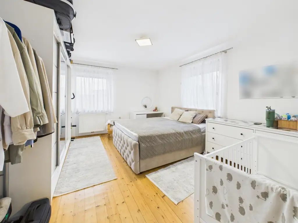 Top-renovierte 2,5-Zimmer-Wohnung in Haid – Anlegerobjekt mit hoher Nachfrage, erstklassiger Infrastruktur & starkem Renditepotenzial