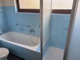 Dusch- und Wannenbad