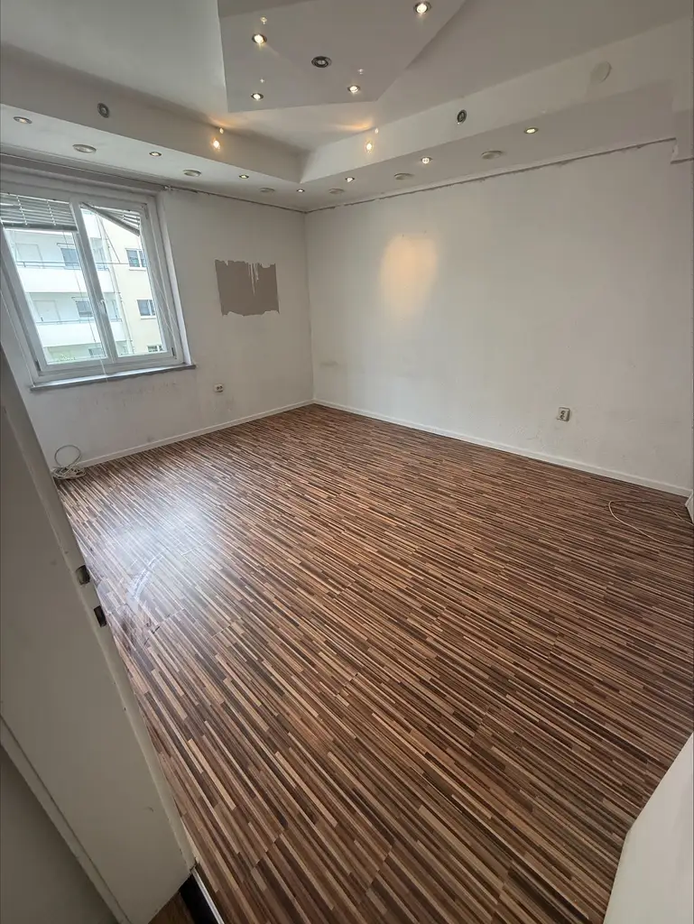 2 ZIMMERWOHNUNG NÄHE HERZ JESU KIRCHE