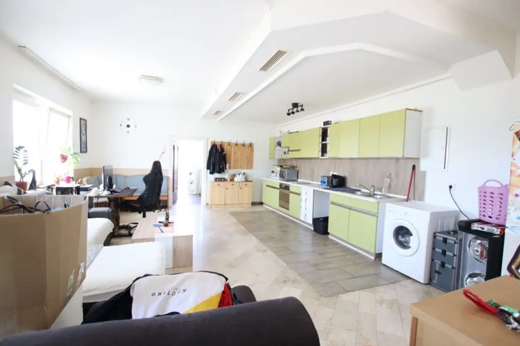 Teilsaniertes 350m² Mehrfamilienhaus/Zinshaus mit 4 Wohnungen in Maria Saal - Ratzendorf - nicht vermietet