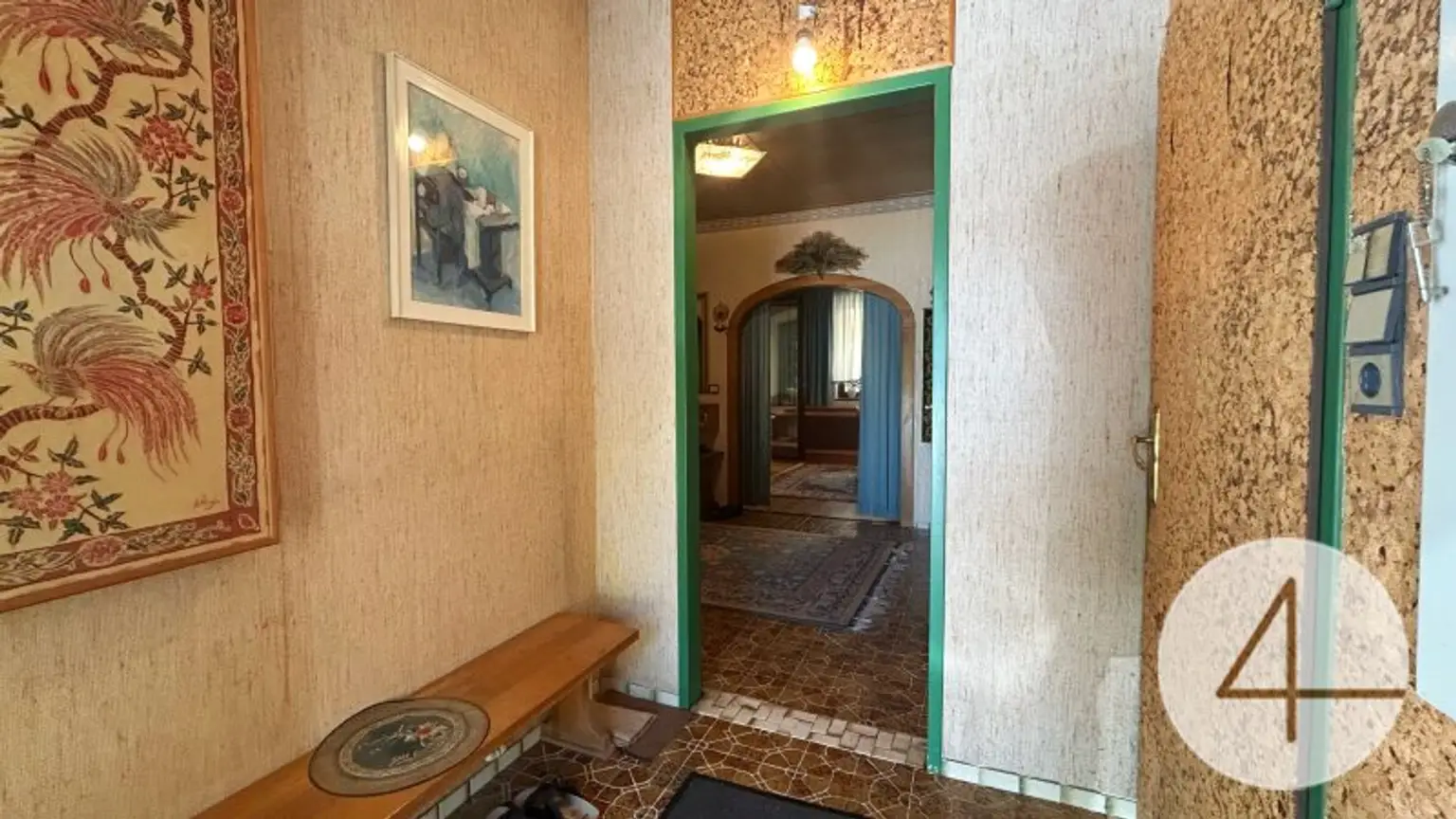 Großzügiger Bungalow mit Wintergarten und Garage im Herzen von Deutsch Wagram
