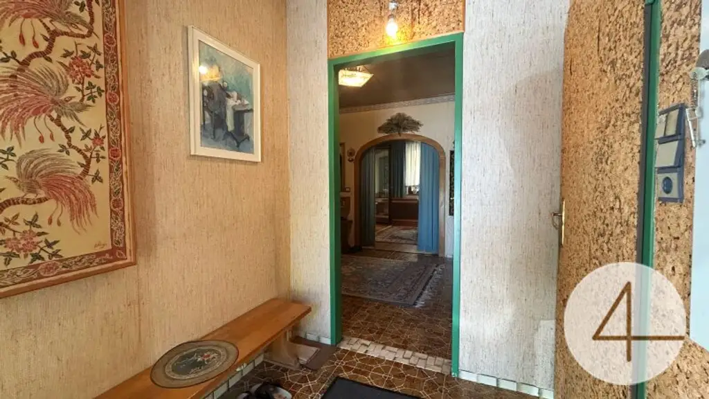 Großzügiger Bungalow mit Wintergarten und Garage im Herzen von Deutsch Wagram