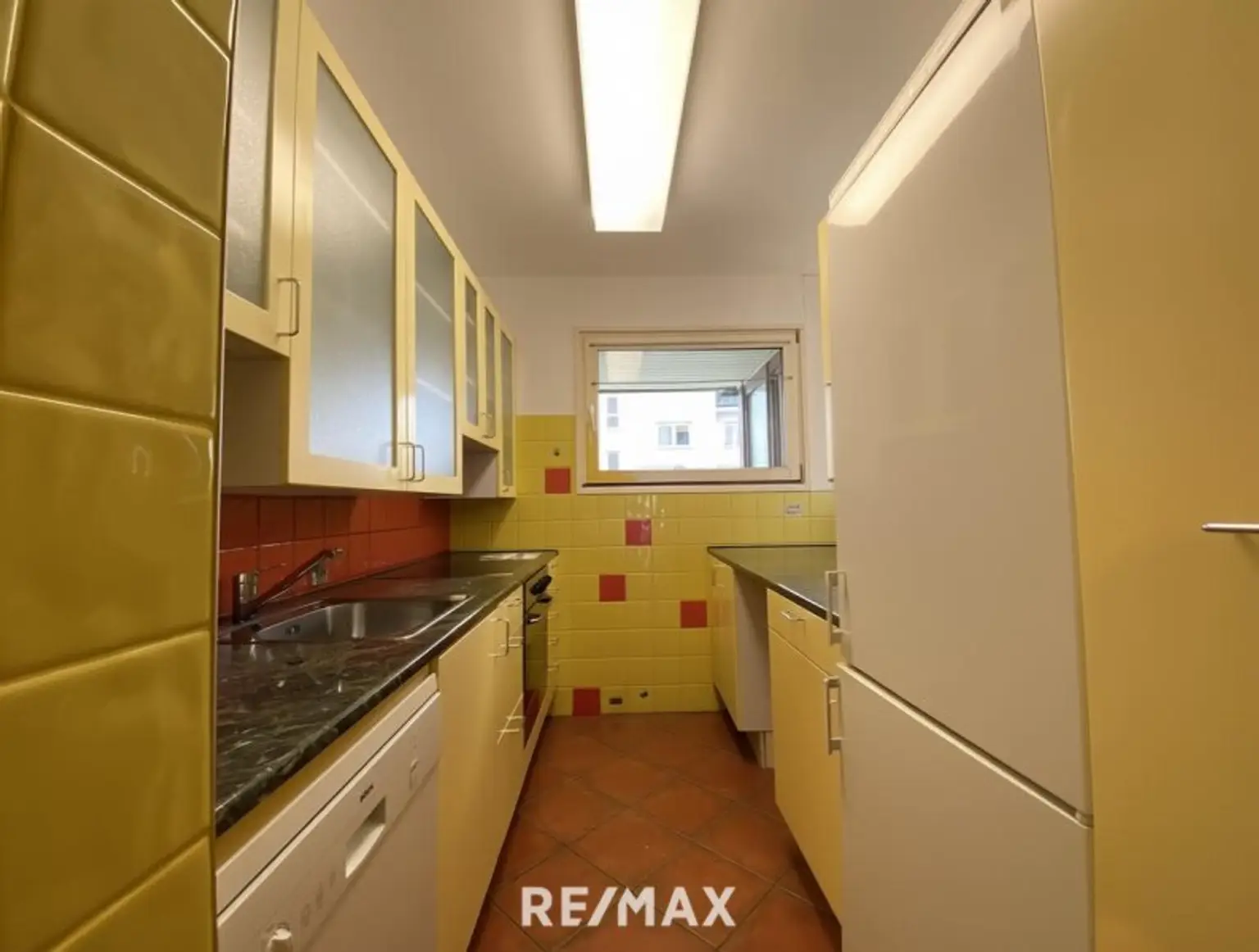 Loggia-Familien-Wohnung nahe U6 und Brunnenmarkt