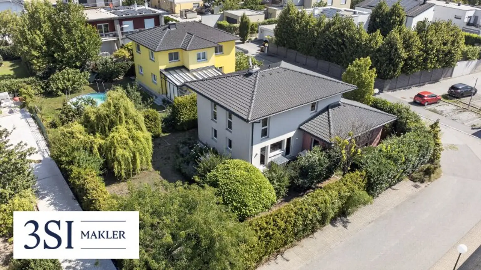 Luftansicht Haus und Grundstück
