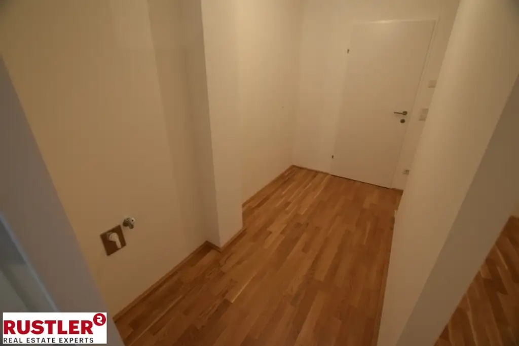 AB NOVEMBER VERFÜGBAR- HELLE 1,5-ZIMMERWOHNUNG AN DER U2!