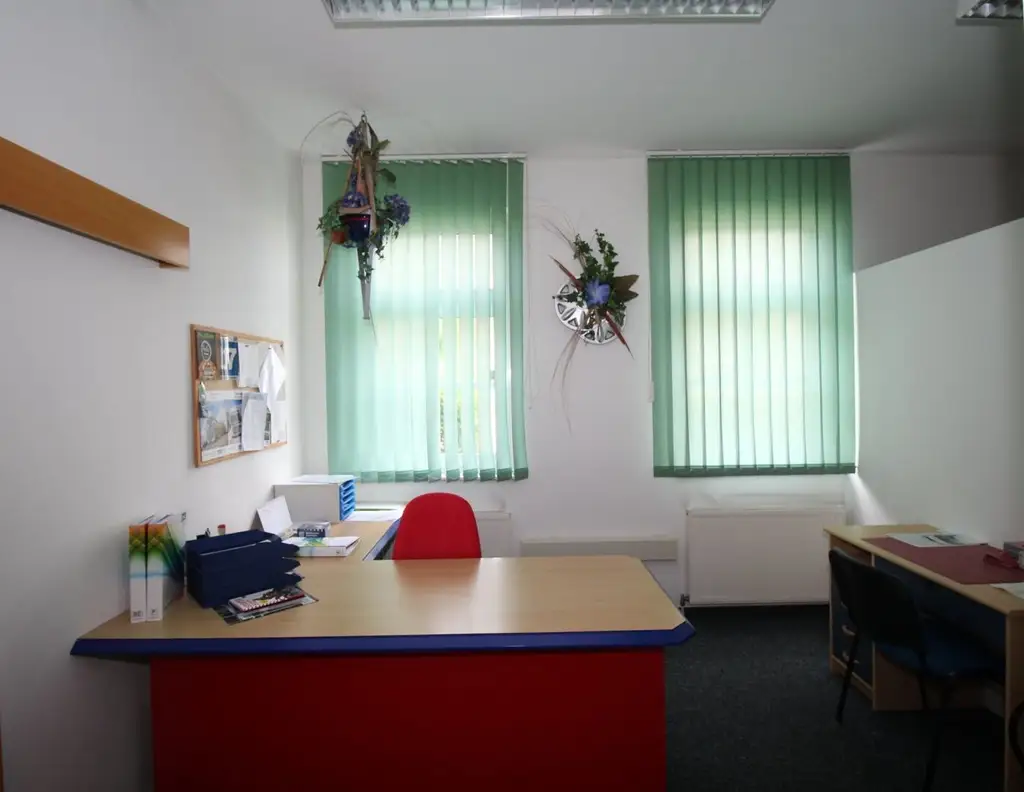 103 m² Büro-, Praxis- oder Seminarräumlichkeiten in Pregartner Zentrumslage zu mieten