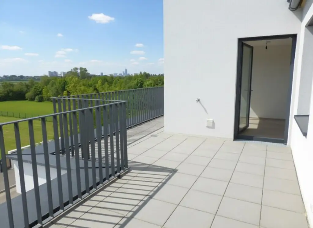 ZWEITBEZUG 3 Zimmer-TERRASSEN-Neubauwohnung - HOFSEITIG