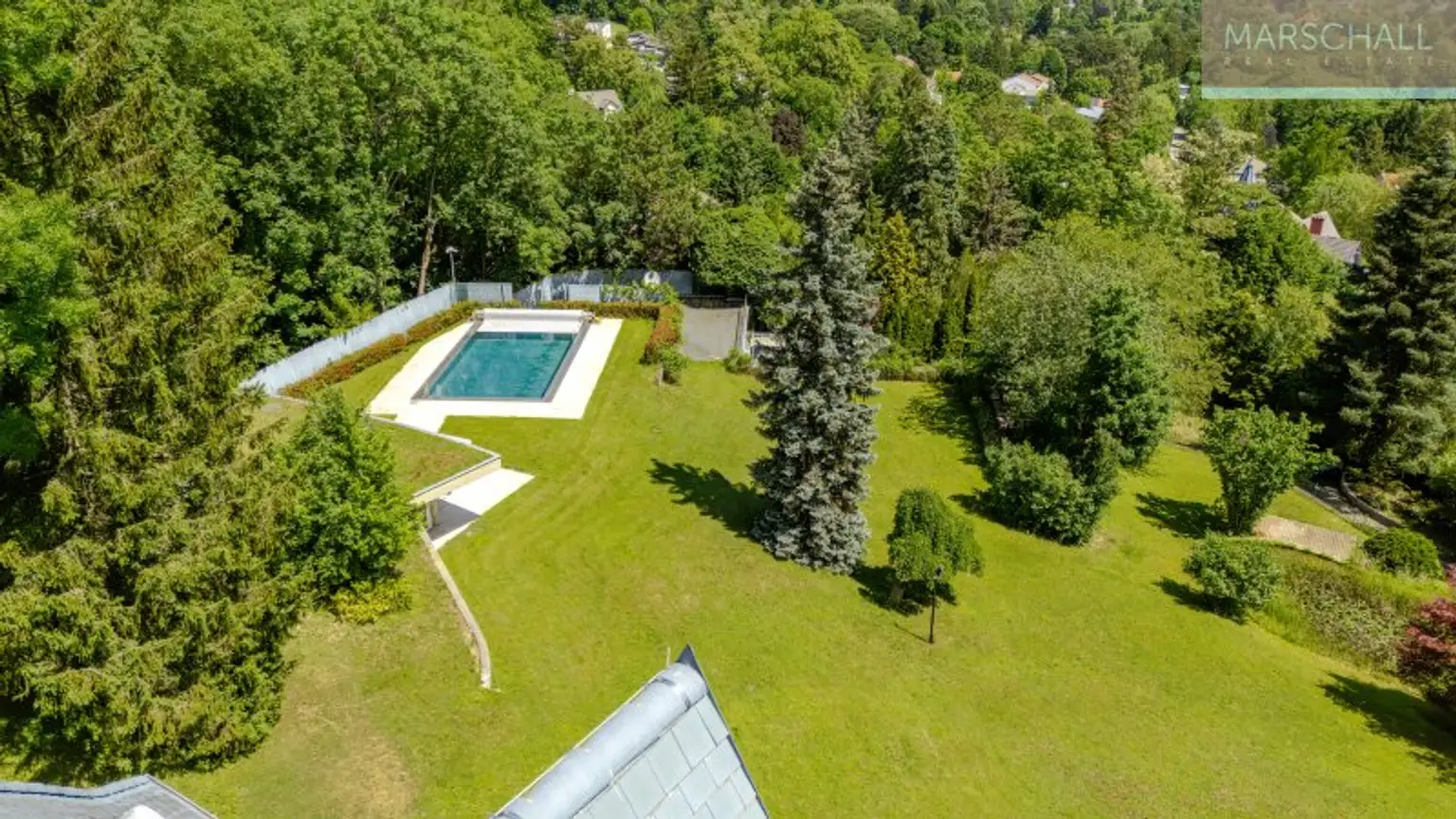 Elegantes Anwesen mit großzügigem Grundbesitz (11.045 m²) zur Vermietung