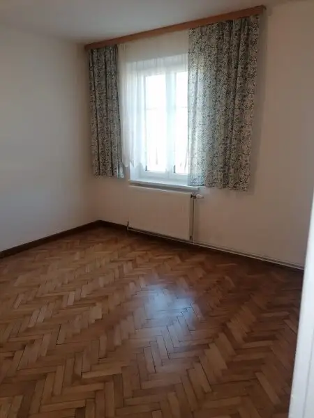 Gemütliche, kleine Wohnung mit Gemeinschaftsgarten