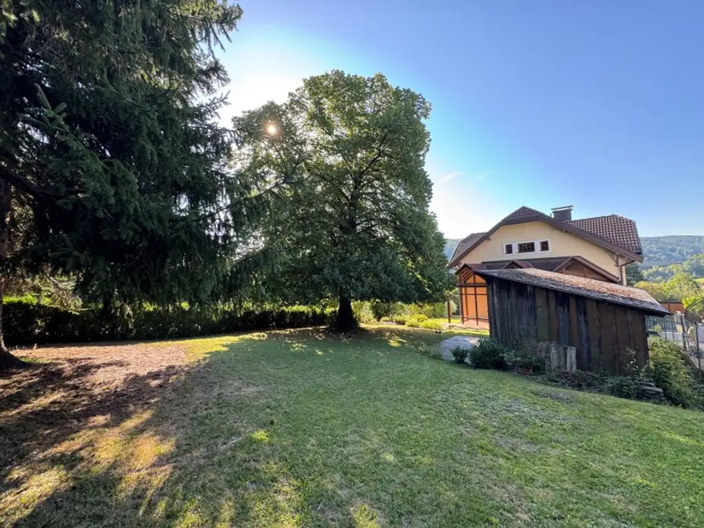 PREISREDUKTION + ALTVILLA + FERNSICHT + SONNIG + schöner GARTEN + PERFEKTE Einteilung!