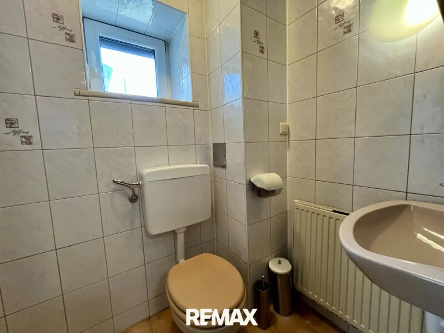 WC- EG