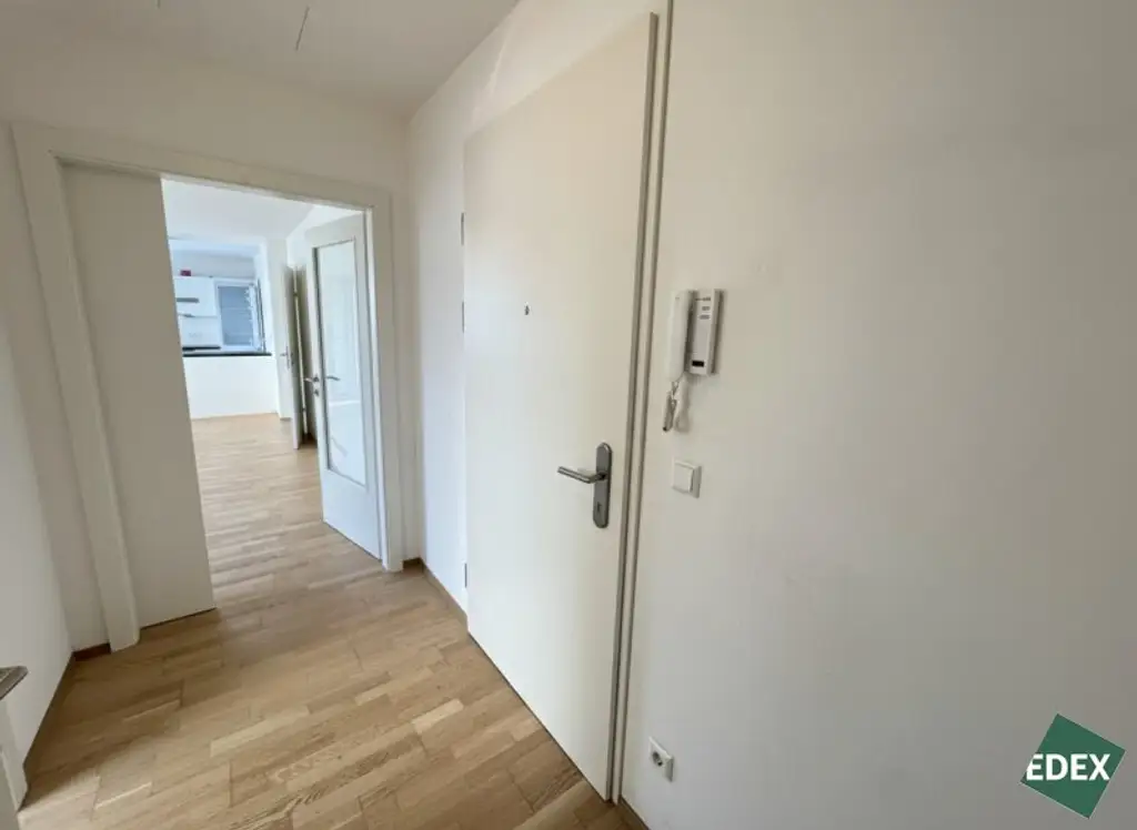 3-Zimmer-Neubau mit Loggia direkt bei der Donau