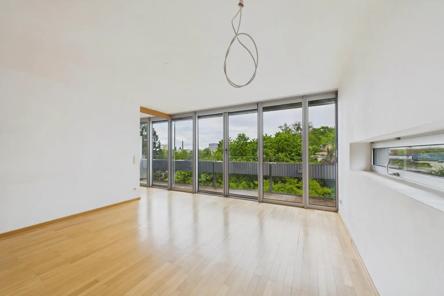 Balkon und ruhige Lage