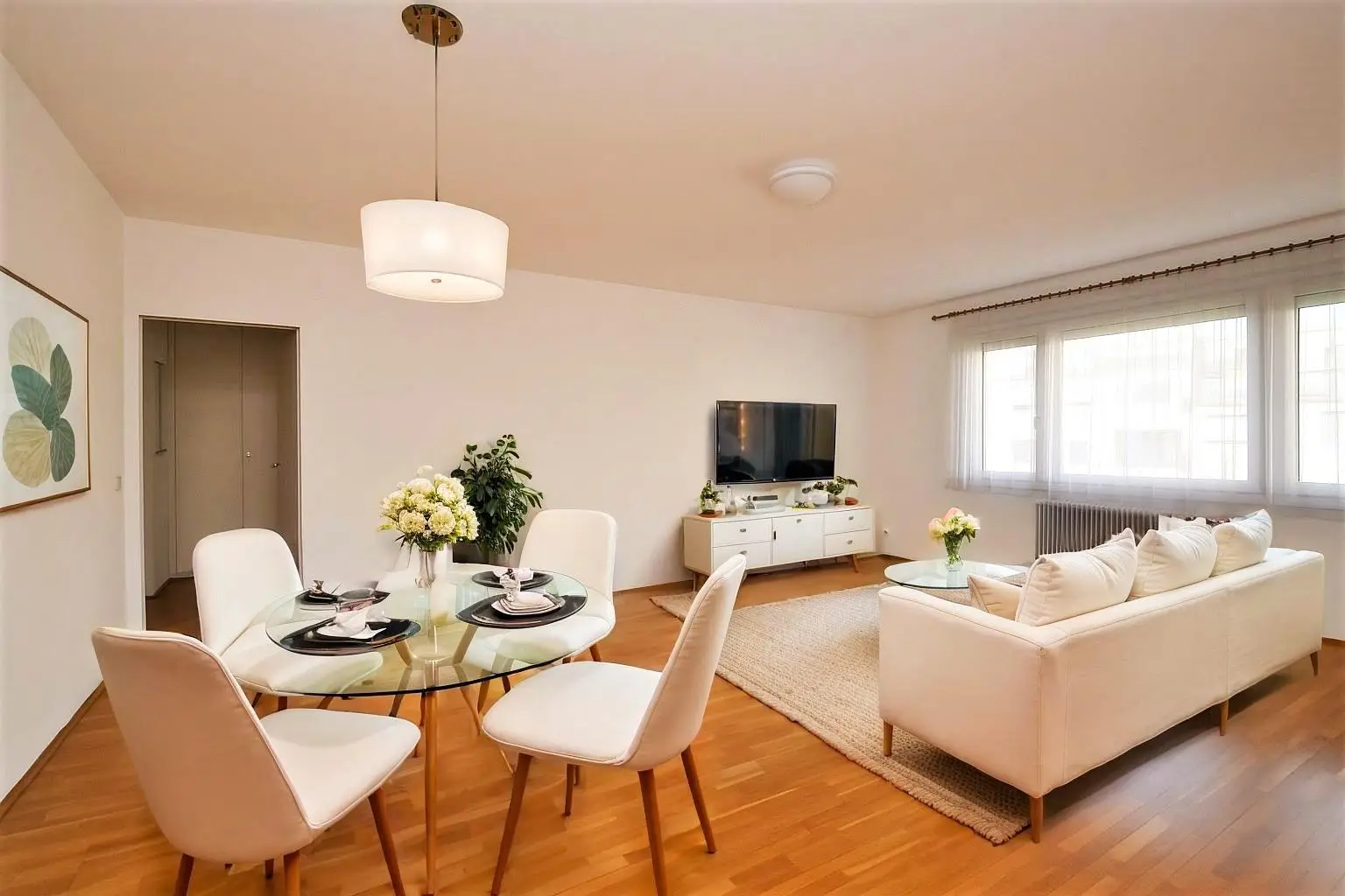 Helle Stadtwohnung mit Loggia – Wohnen im beliebten Fasanviertel