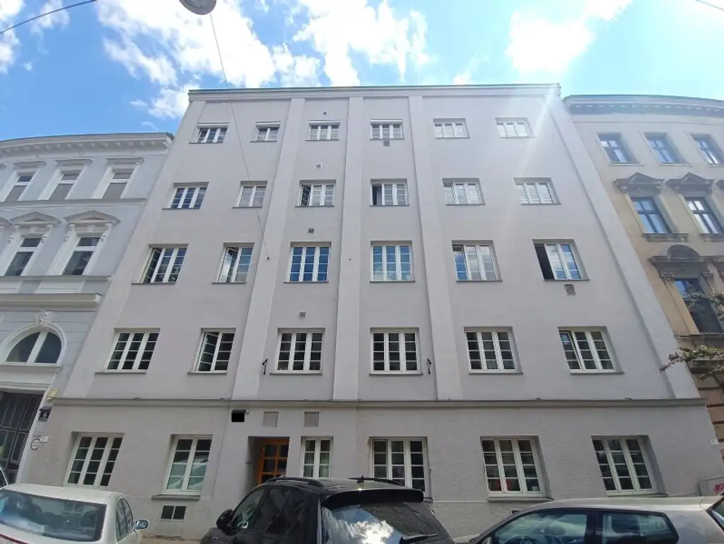 Sanierungsbedürftige 1-Zimmer Wohnung im Erdgeschoss zum Schnäppchenpreis! Nähe Familienplatz und U3 Ottakring!