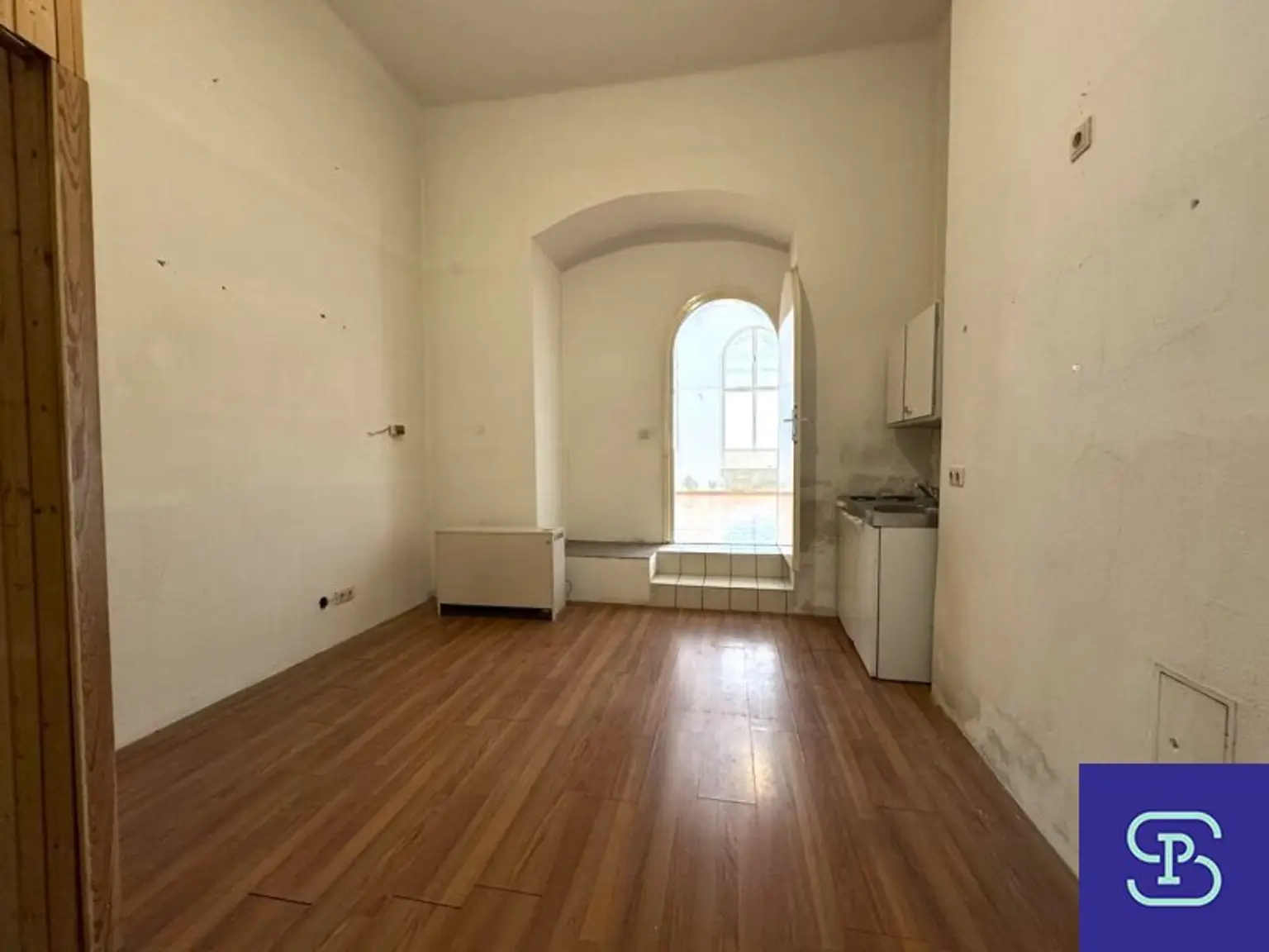 Mariahilfer Straße-Nähe: 55m² Geschäfts- oder Bürolokal zu mieten - 1060 Wien