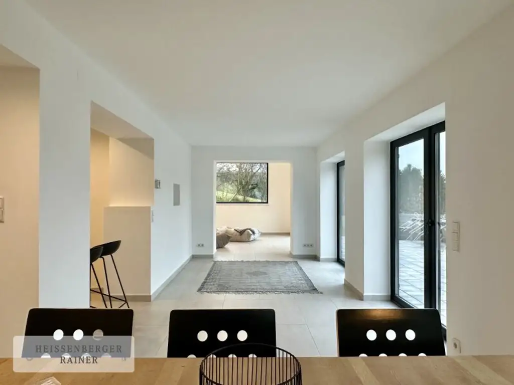 SONNE, NATUR UND TRAUMHAFTE AUSBLICKE /// DIE JAHRESZEITEN GENIESSEN /// DESIGNHIGHLIGHT IM WIENERWALD