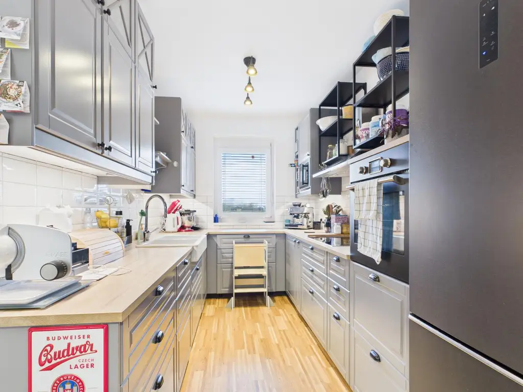 Neuwertige Doppelhaushälfte mit TOP Ausstattung in ruhiger Ortsrandlage