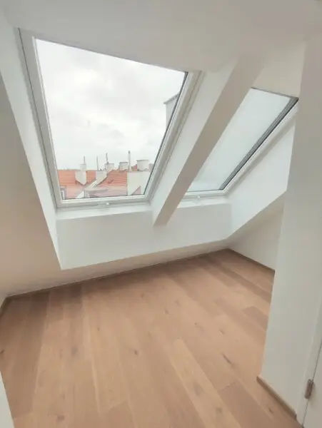 Modern wohnen in Meidling! Drei-Zimmer DG-Erstbezug mit Terrasse! Top79