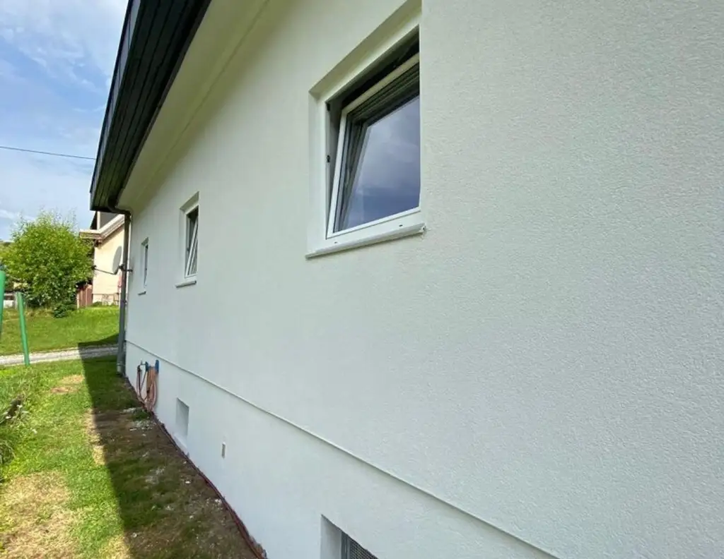 Perfekte Kapitalanlage: Mehrfamilienhaus mit Garten, Garagen und Top-Mieterträgen über 6% Rendite!