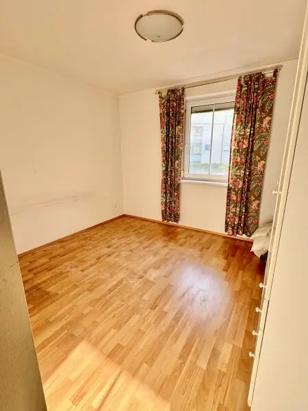BRUNN AM GEBIRGE - TOPNEUBAU MIT BALKON UND GARAGE