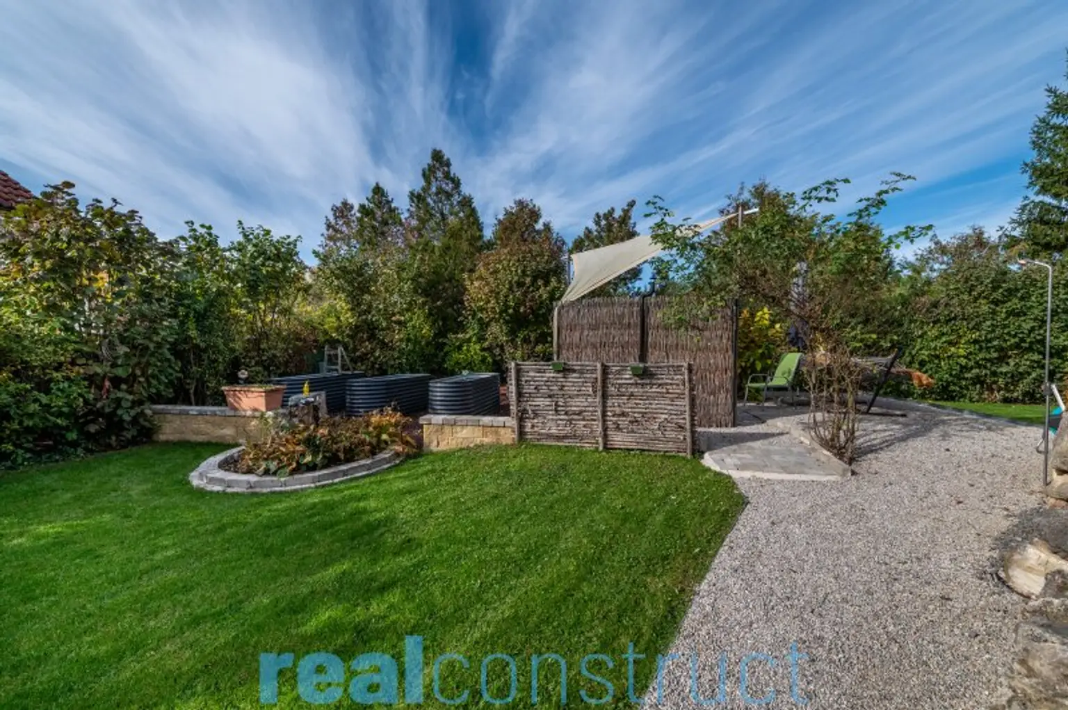 Ökologisch nachhaltiges Einfamilienhaus mit ERDWÄRME-Heizung in bester Lage von Bad Erlach