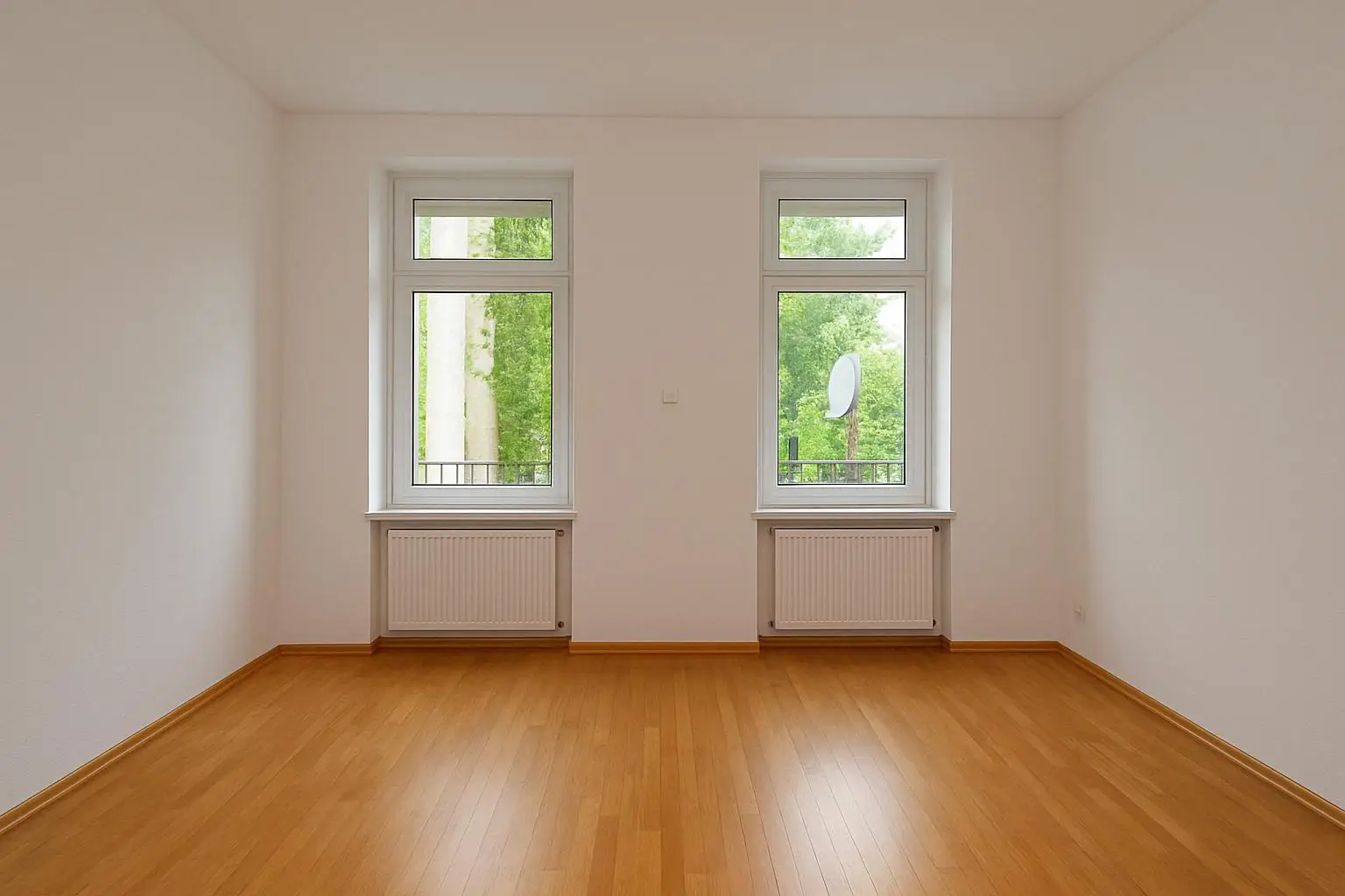 Charmante 1-Zimmer-Altbauwohnung mit Balkon in Hofruhelage