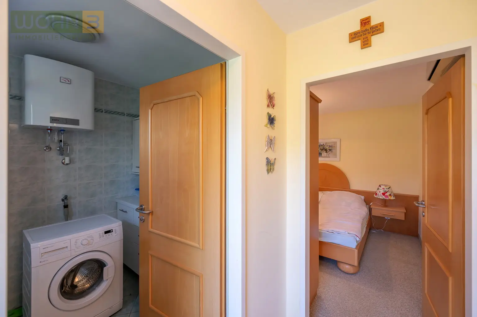 Badezimmer und Schlafzimmer