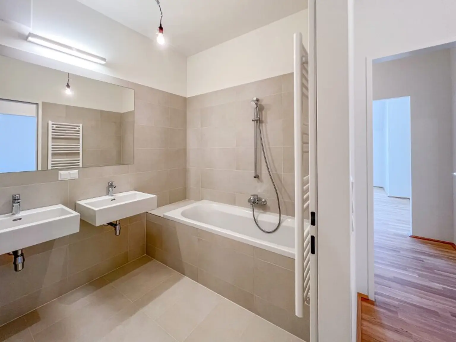 Moderne 3-Zimmer-DG-Wohnung in Zentrumslage von Perchtoldsdorf