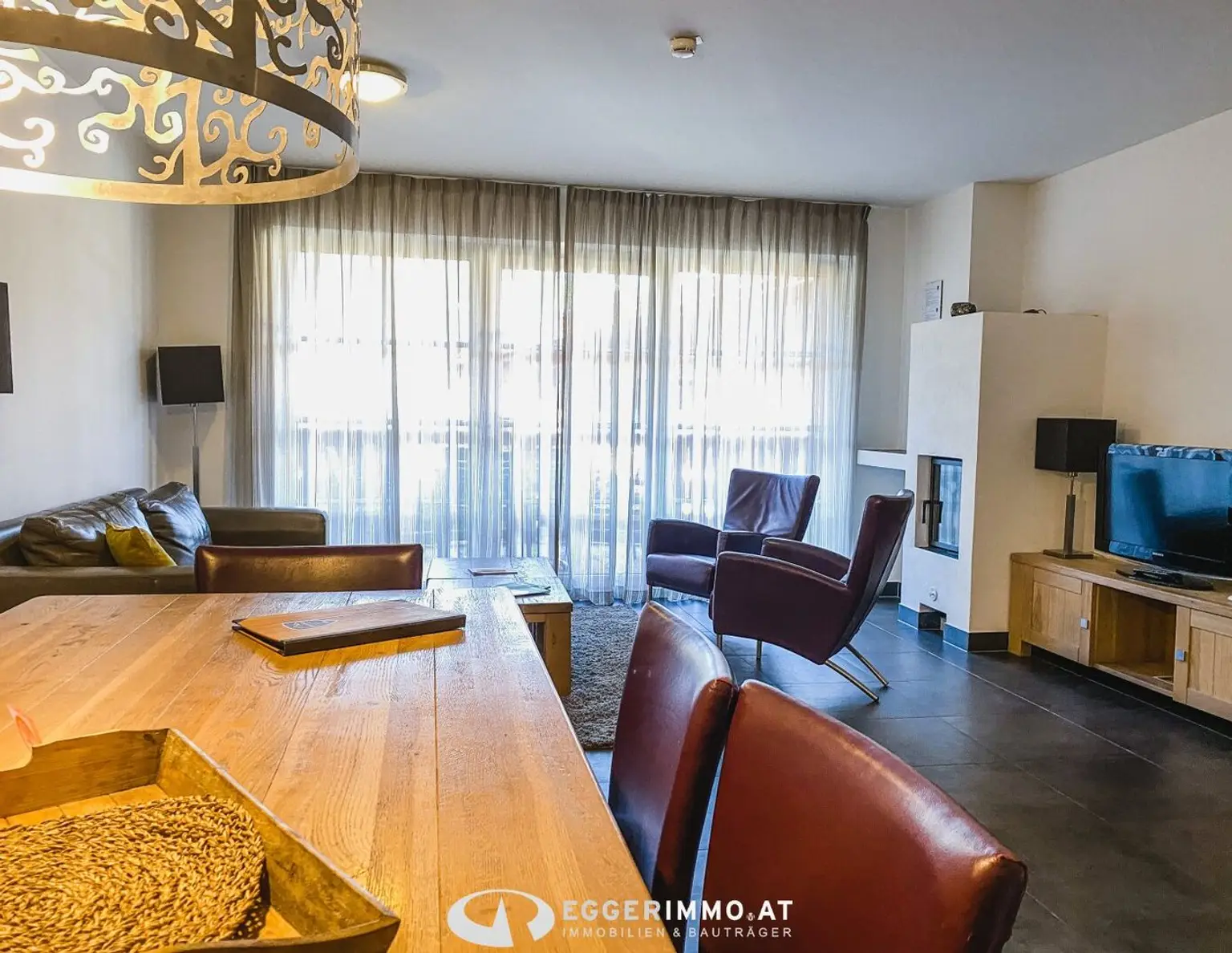 Modernes buy to let Apartment in sehr zentraler Lage von Kaprun, Wellness, Pool, fantastischer Ausblick