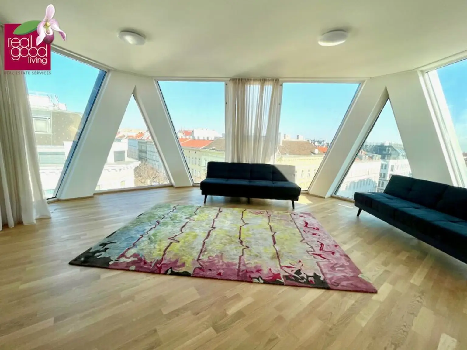 Dachterrassenapartment in einem repräsentativen Gründerzeithaus!