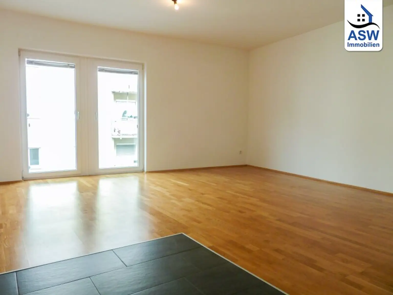 Große 58m² 2-Zimmer Wohnung, zentral gelegen mit hochwertiger Ausstattung. Unbefristeter Mietvertrag möglich!