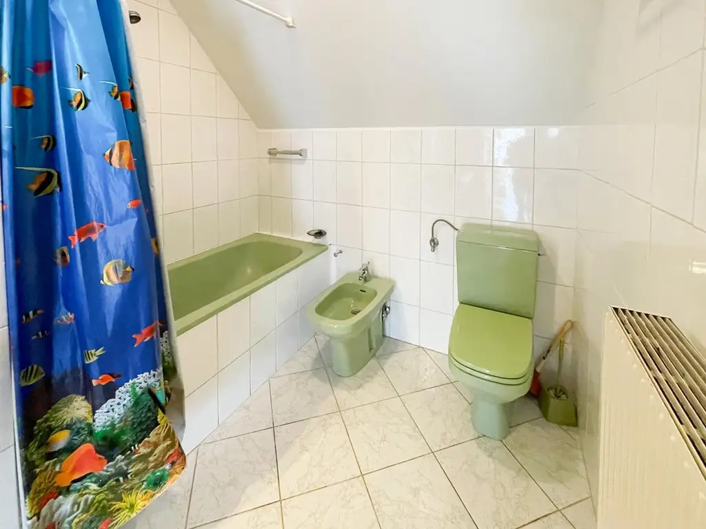 !!! Perfekt für Student(inn)en WG oder für Familien! DG-Maisonette zu mieten!