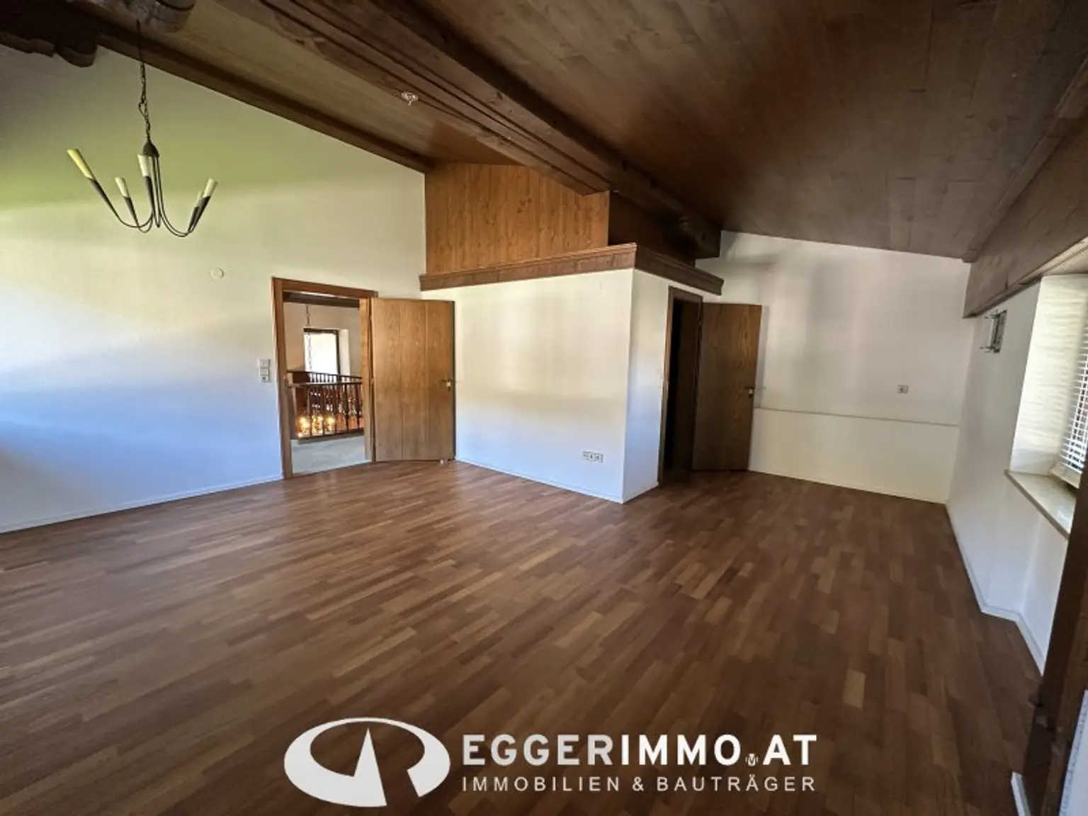 Spacious Detached House with Garconniere in Country House Style with Large Garden for Rent