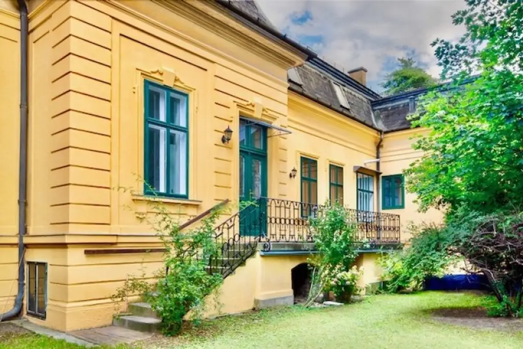 Majestätische VILLA mit 2 separaten WOHNEINHEITEN, Zusatz-Gebäude-ANLEGERWOHNUNG und herrlichen GARTEN-Grünruhe-OASE - absolutes Unikat - BADEN!