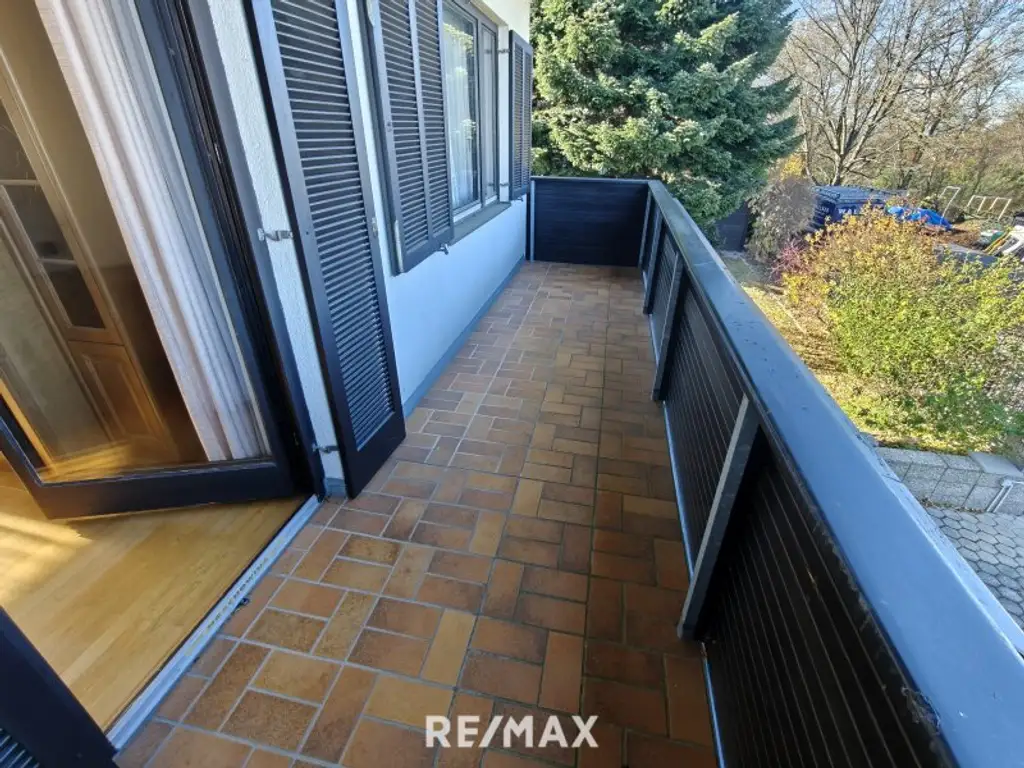 ca. 160m² NFL | Einfamilienhaus im Grünen | große Garage & Keller | Renovierungsbedarf