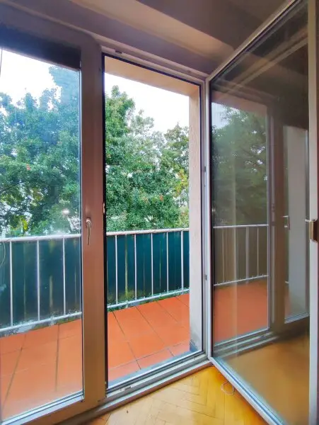 WILLKOMMEN IN UNTERSIEVERING! 3-Raum Wohnung mit Balkon und allerhand Potenzial!