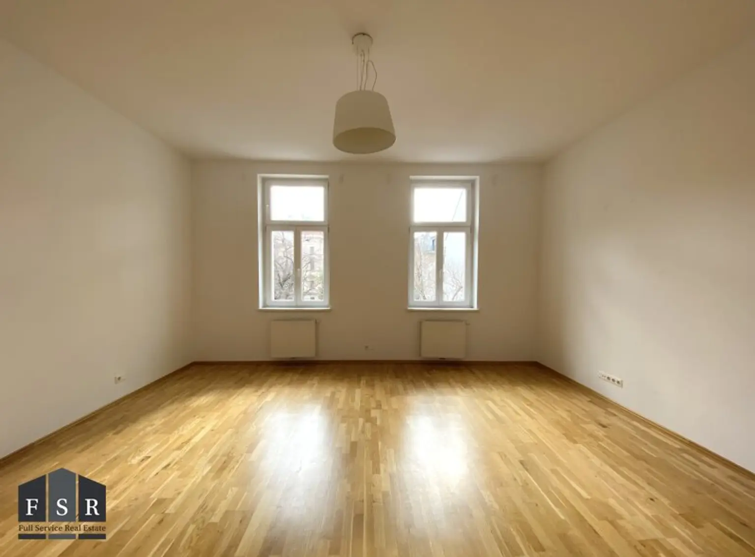 Wunderbare Altbau Wohnung in schöner Lage des 5. Bezirks + Allgemeingarten