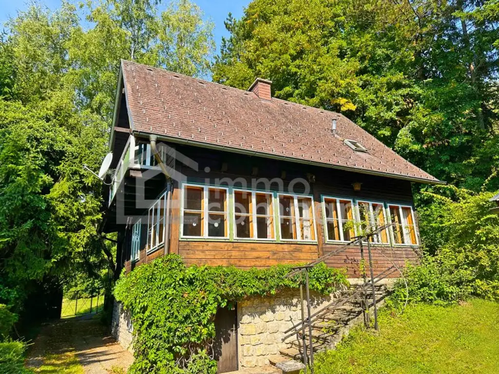 Uriges Landhaus - Traumlage - plus  Pool - Grundfläche 1.594 m² - Renovierung und Schönheitsreparaturen sind erforderlich, dennoch sofort beziehbar!