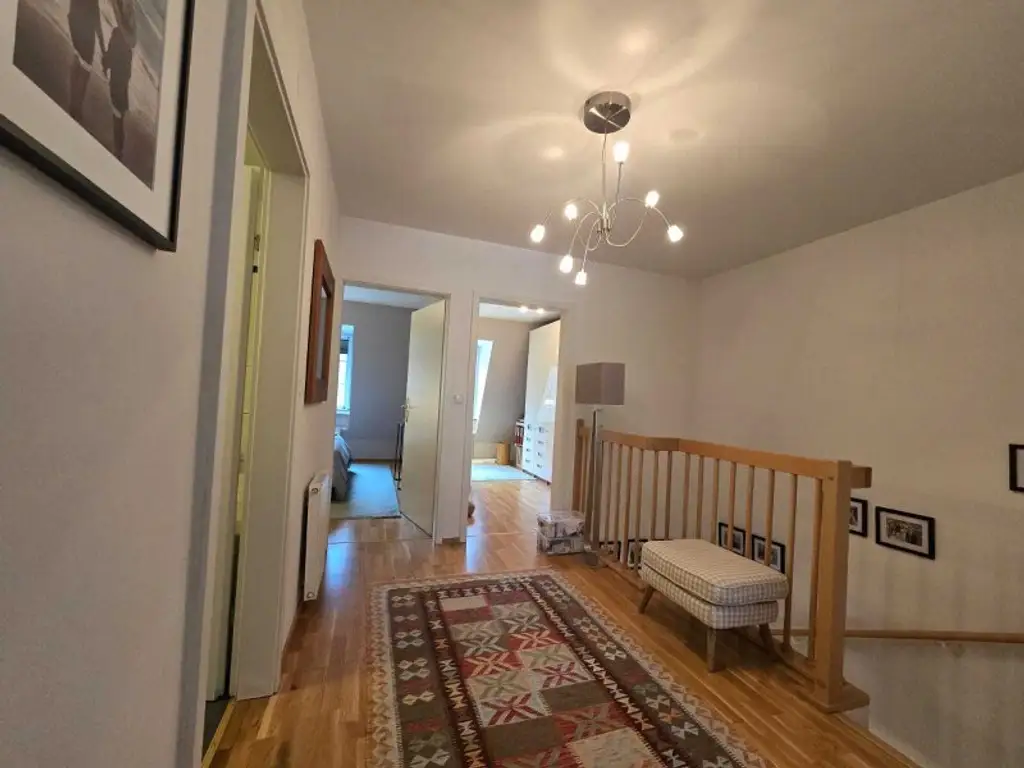 Charmantes Reihenhaus in Laab im Walde – 7 Zimmer, Garten und Garage! Ab € 1.311,--Kreditrate/Monate!!!!
