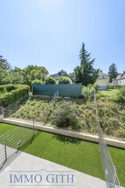 EXKLUSIVES TOWNHOUSE MIT GARTEN, PV-ANLAGE & DESIGNAUSSTATTUNG ZU KAUFEN – WIEN DIREKT VOR DER TÜR