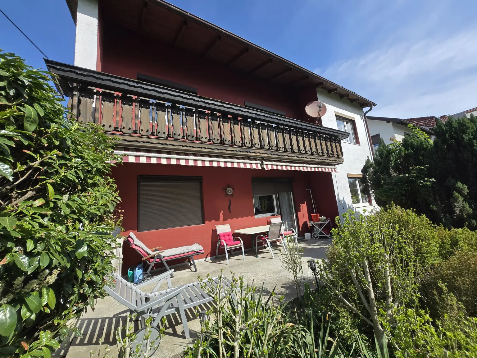 Einfamilienhaus mit Terrasse (Süden)