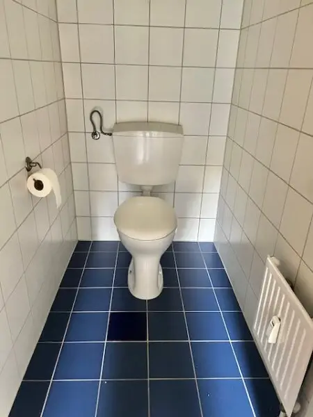 Ruhige barrierefreie 2-Zimmer-Wohnung mit Garten und Parkplatz – Ihr neues Zuhause !
