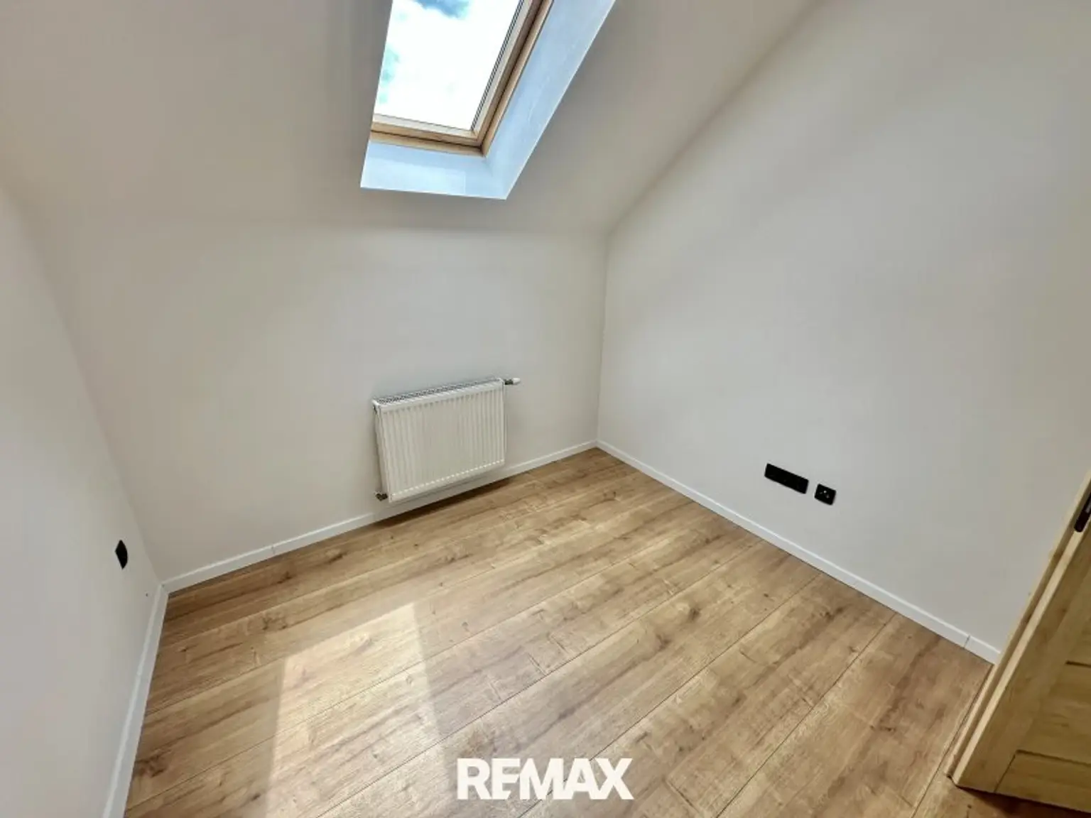 Haus 1 Kabinett OG